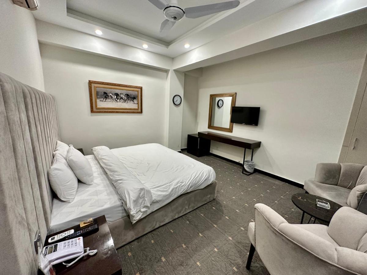 Mudan Hotel And Suite Ισλαμαμπάντ Εξωτερικό φωτογραφία