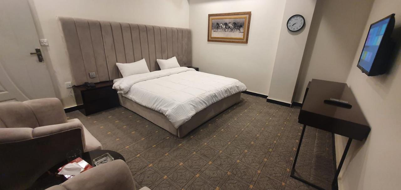 Mudan Hotel And Suite Ισλαμαμπάντ Εξωτερικό φωτογραφία